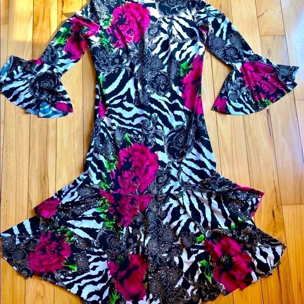 NEW RAVISH LUMINOUS FLORAL BELL SLEEVE SHEATH 6 BLACK & PINK